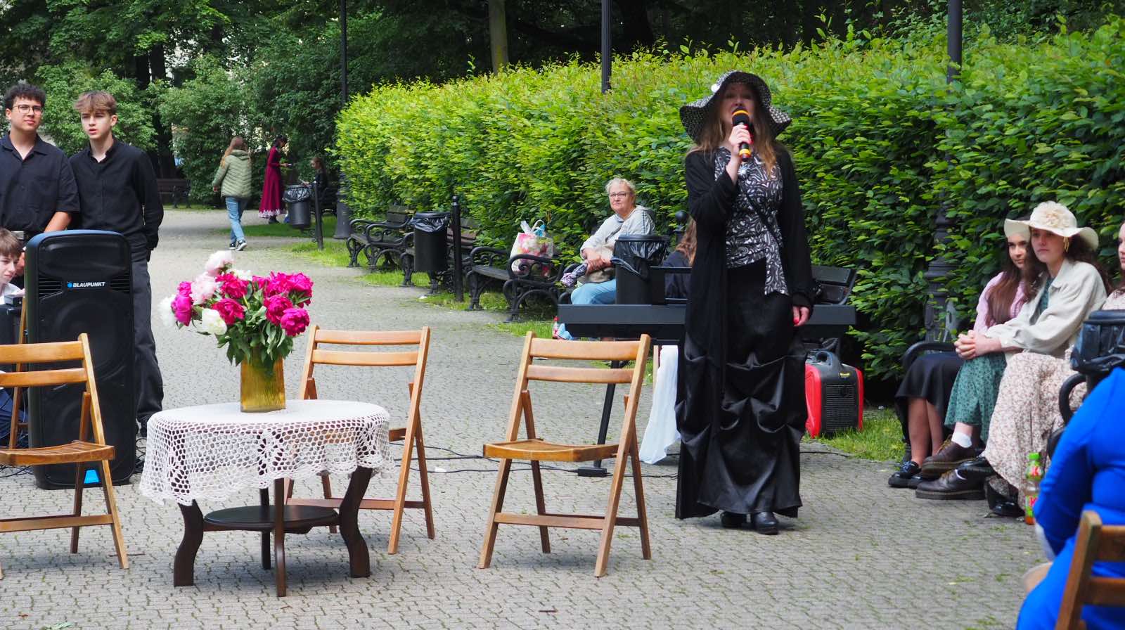 Zdjęcie Urodziny MK 2025 (29)065376eb-2028-4949-984b-14304d8d9e05.jpeg w galerii Urodziny patronki II LO na Sądeckich Plantach